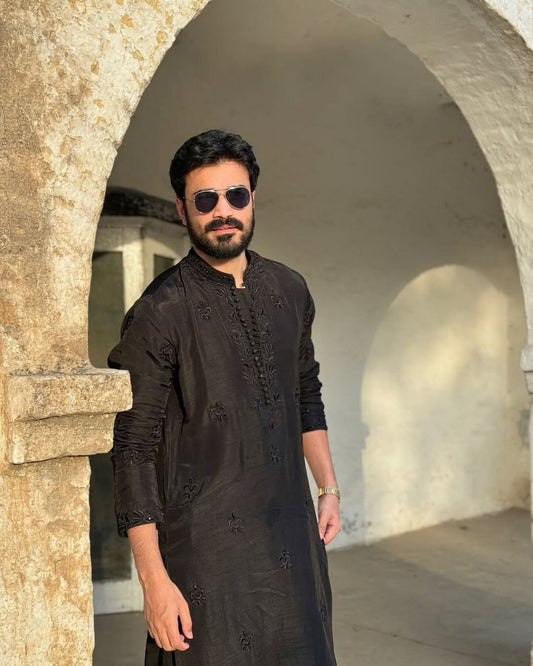 STYLISH BLACK EMBROIDERED KURTA WITH PAJAMA