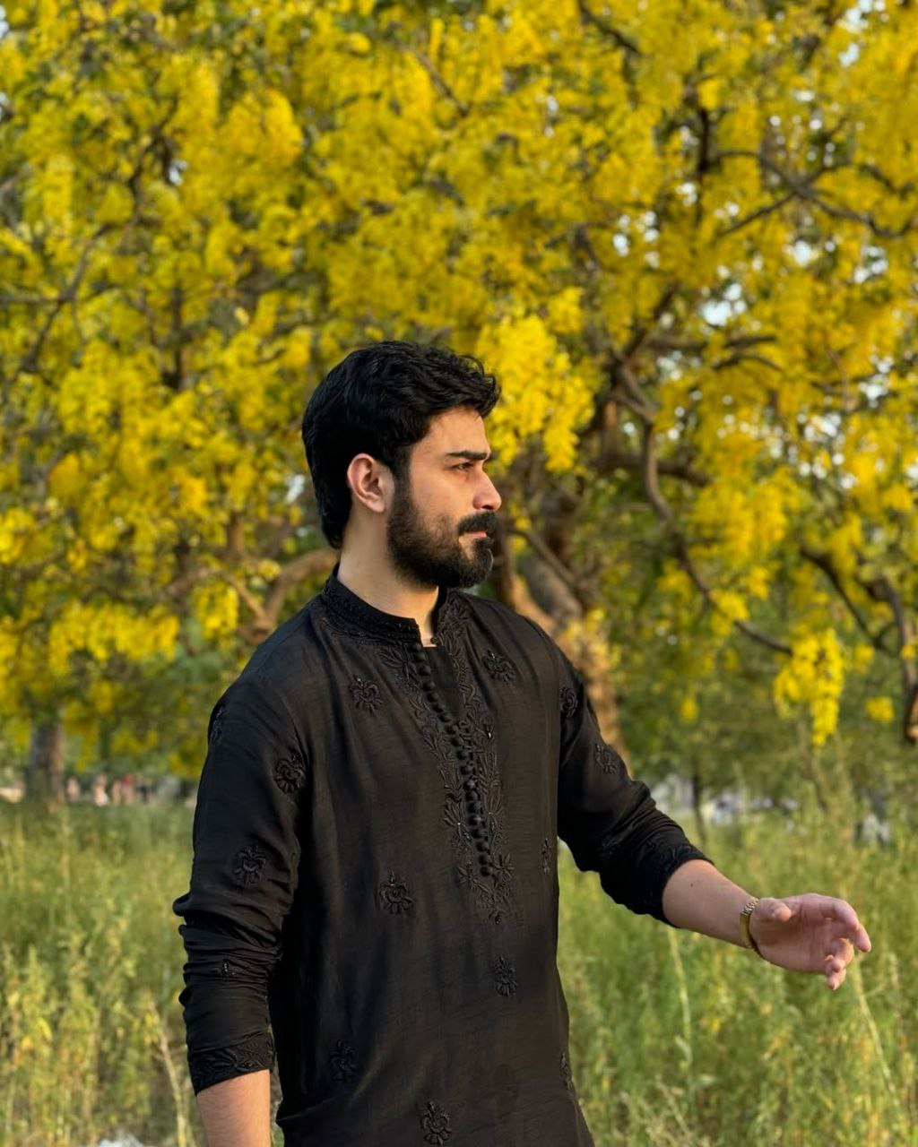 STYLISH BLACK EMBROIDERED KURTA WITH PAJAMA